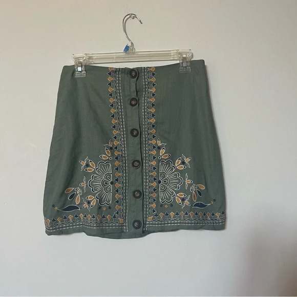 Blue Rain Floral Embroidered Front Button Linen Mini Skirt PP - Picture 2 of 6